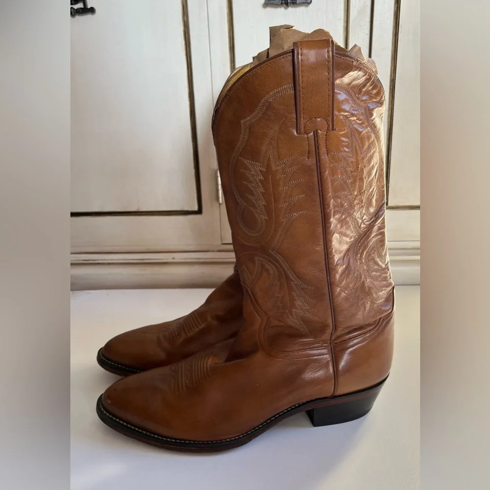 Vintage Men’s Tony Lama Western Brown Pull on Cowboy Boots size 10.5 Stitching